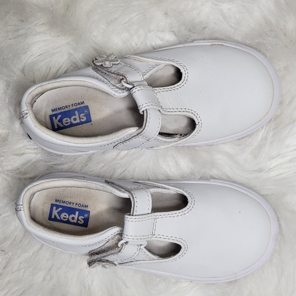 Keds Ella Mary Jane Leather Sneaker size 10